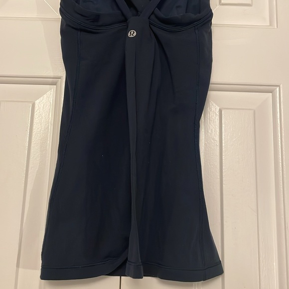 Navy blue Lululemon workout tank - Picture 6 of 7